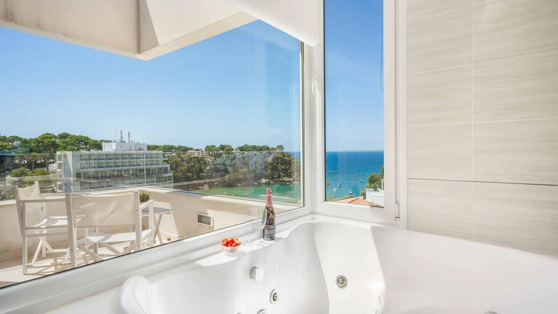 Agueda Menorca Villa Cala Galdana
