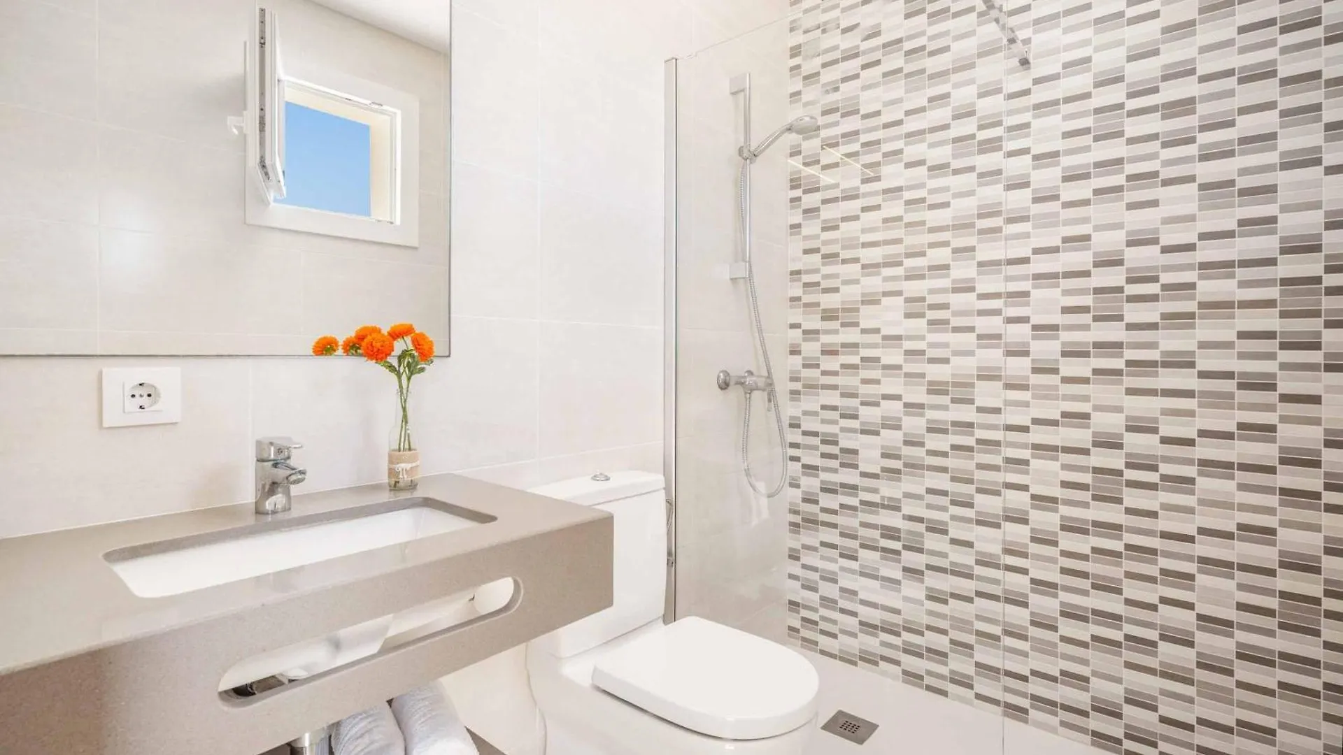 Agueda Menorca Villa Cala Galdana